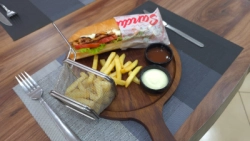 DÖNER(Spécial samedi) - BEYZADE TURKISH Authentic Turkish Flavors in Agadir